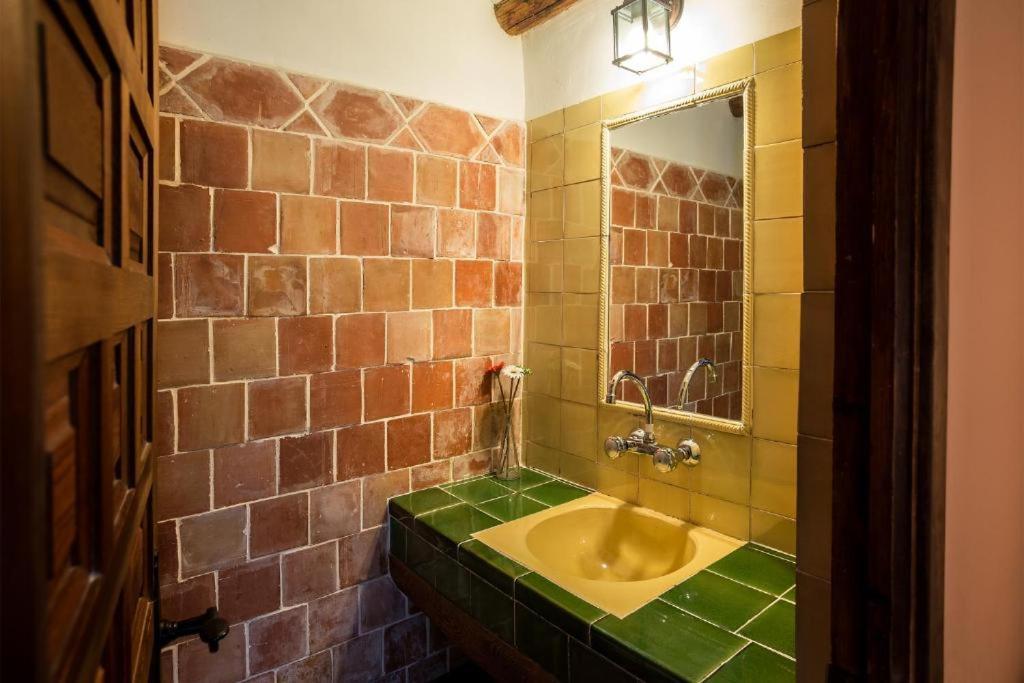 Albergue Rural De Guara Alquezar Bagian luar foto